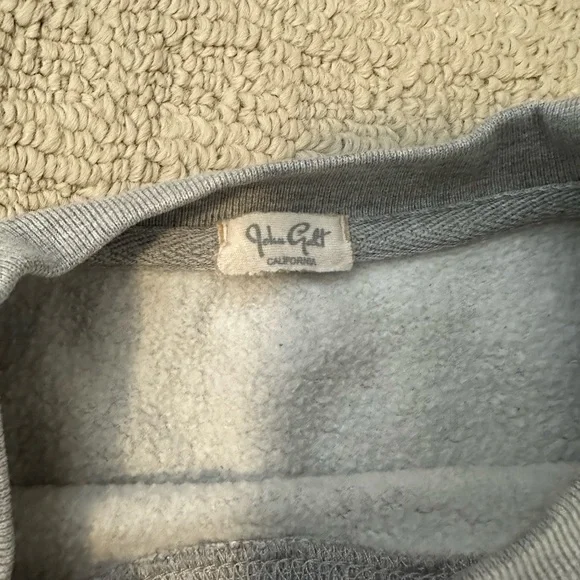 Brandy Melville Gray Malibu Sweatshirt - Picture 3 of 4